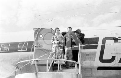 19570403001100