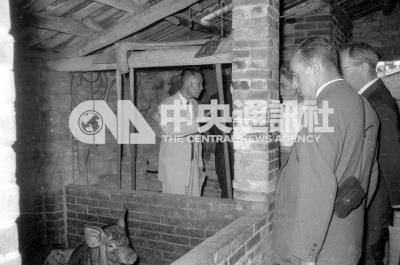 195709280101000002