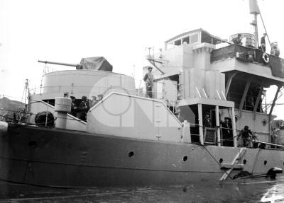 「暢子不專業按摩院」與李蓉蓉的女女水床按摩 | FansOne 讓創作更有價值